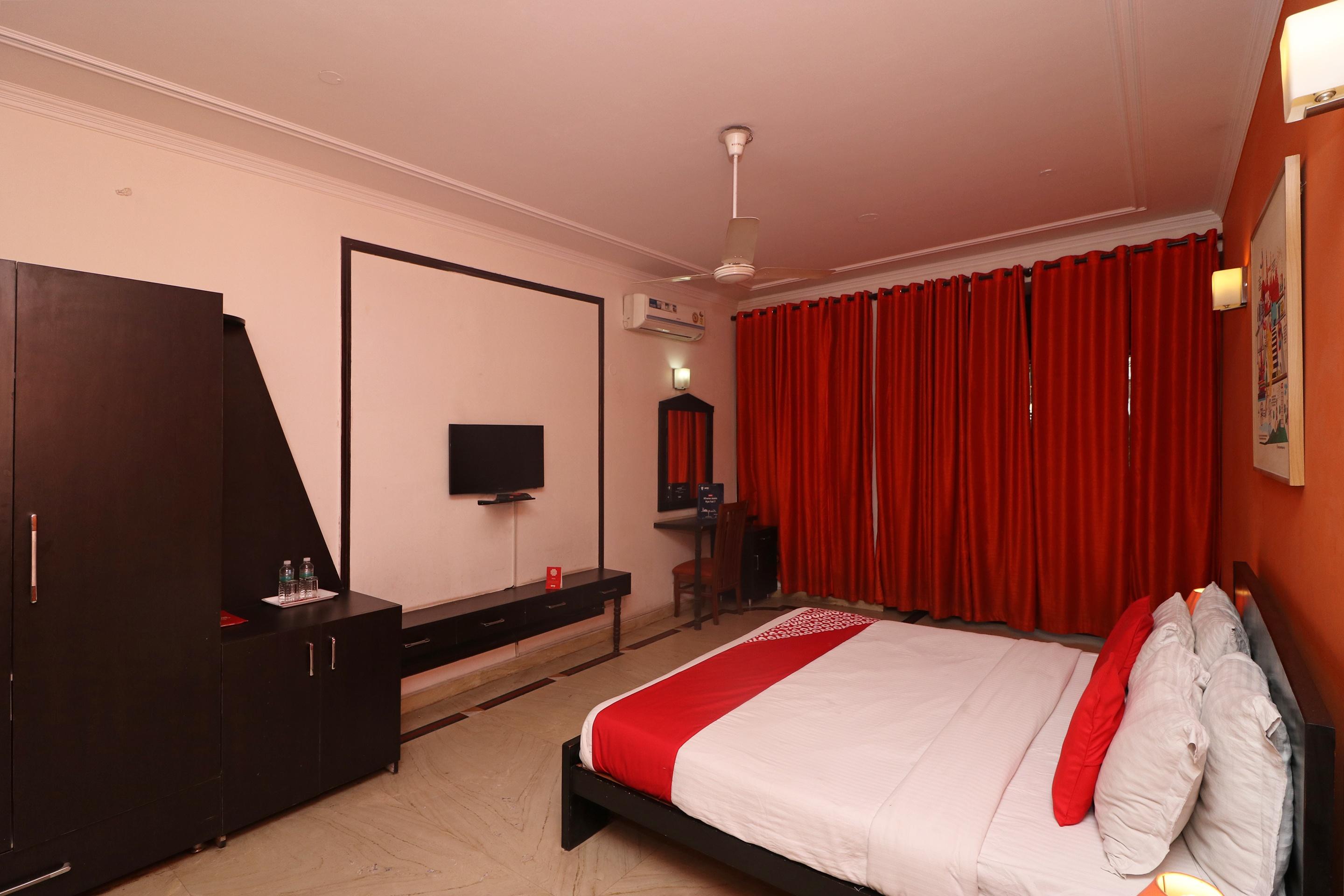 Super Hotel O Hare Rama Guest House نيودلهي المظهر الخارجي الصورة