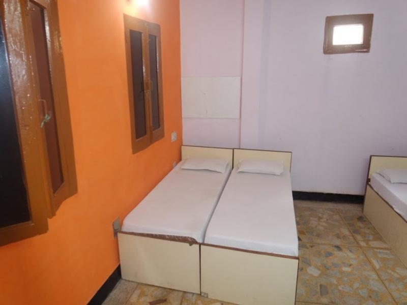 Super Hotel O Hare Rama Guest House نيودلهي المظهر الخارجي الصورة